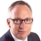 Porträt von Dr. Jörg F. Maas