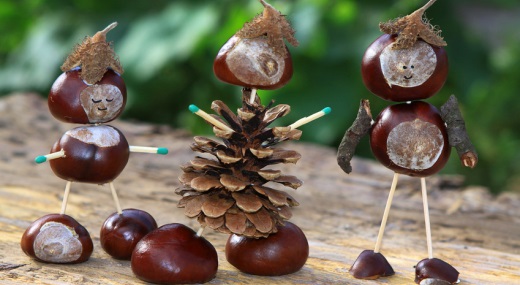 drei Kastanienmännchen