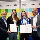 Bild mit DTB-Präsident Dr. Alfons Hölzl, DTJ-Vorsitzender Julia Schneider, Nationalteam-Turnerin Sarah Voss und Prof. Dr. Martin Dietrich, Kommissarischer Direktor der BZgA