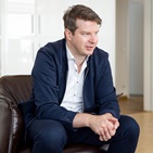 Porträt von Dr. Rüdiger Maas